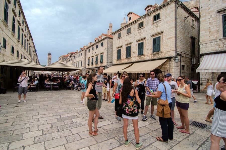 1.5-Hour Walking Tour of Dubrovnik's Old Town - Franciscan Monastery and a quieter corner