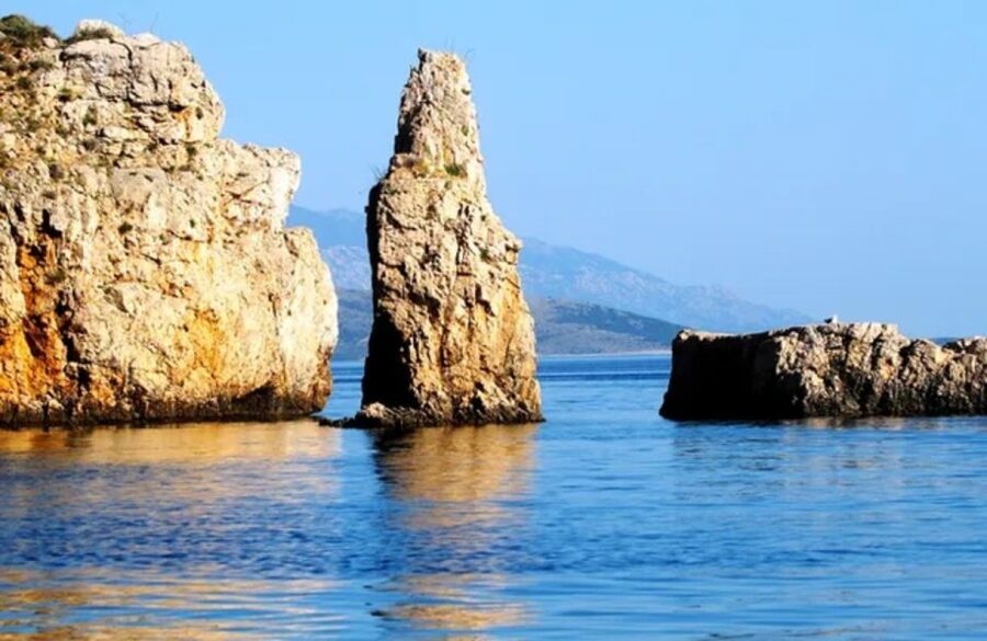 3,5h Wild Bays: Swim & Snorkel with Capt. Bobo (Public) - Fox, Bishop, Golden, Long, and Cornels Bays