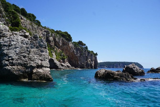 4h / 6h / 8h Elaphite Islands Tour with 6.5m/21FT SunDeck Boat - Sunj Beach brings sand and local character