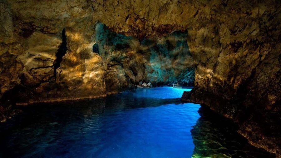 Adriatic Adventure: Blue Cave & 6 Islands Speedboat Escape - The 90-minute ride across the Adriatic