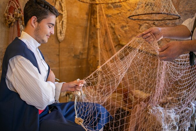 Back to the Roots - Ancient Island Interactive Experience - Arriving in Vrisnik and stepping into family life