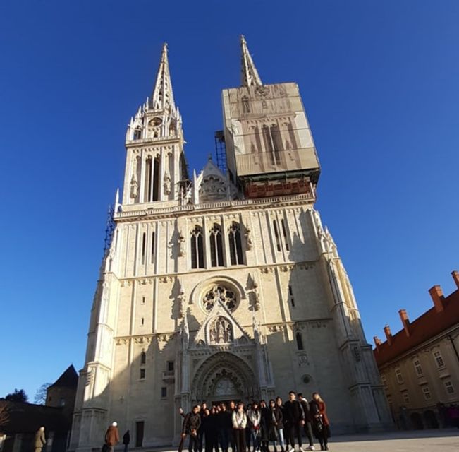 Best of Zagreb Walking Tour - Stone Gate and one of Zagreb’s most unusual stories