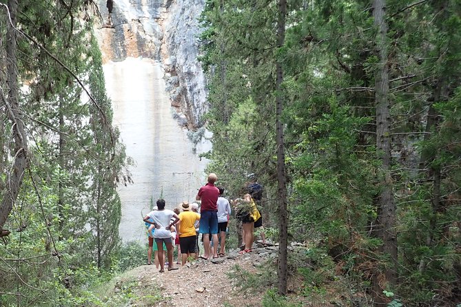 Bits of History - Half day kayak Tour with Wine delight - A Small Group Makes a Difference