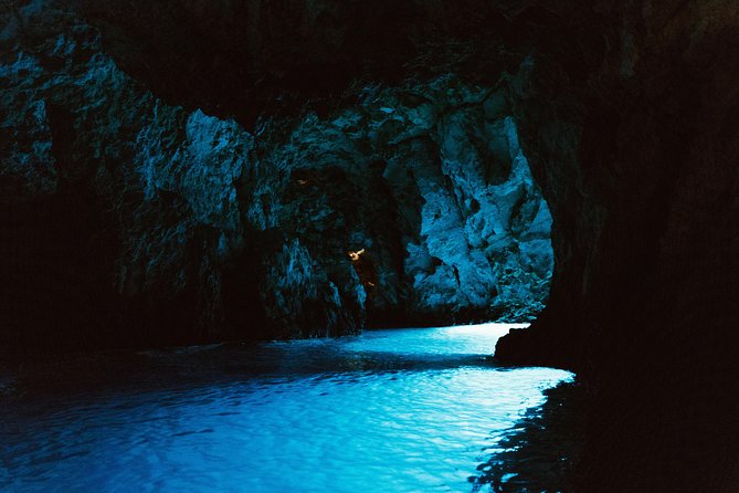Blue and Green Cave private speed boat tour - Stiniva Cove is the classic beach stop