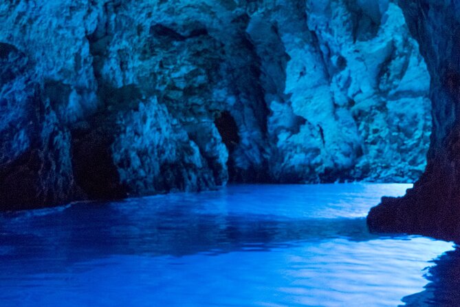 BLUE CAVE & 5 islands tour from Hvar - Key points before you book