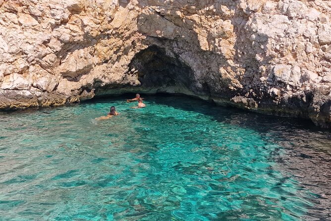 BLUE CAVE & 5 islands tour from Hvar - Palmižana and the two-hour lunch break