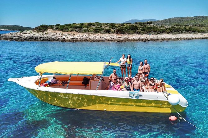 Blue Cave and Hvar Boat Tour: Small-Group from Split or Brac - Komiža gives the day a human scale