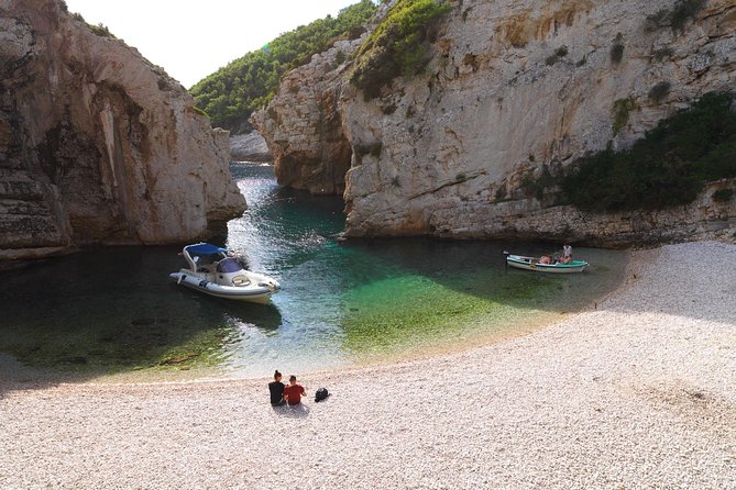 Blue Cave and Pakleni Islands group Tour from Hvar - What the boat day feels like
