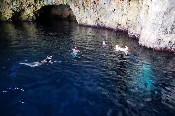 Blue Cave, Blue Lagoon, Pakleni Islands Group boat tour from Hvar - Why the flexible route can help, and frustrate