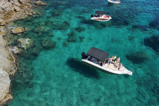 BLUE CAVE&GREEN CAVES /ŠUNJ beach Speedboat tour- WITH DRINKS - Swimming through the Green Caves
