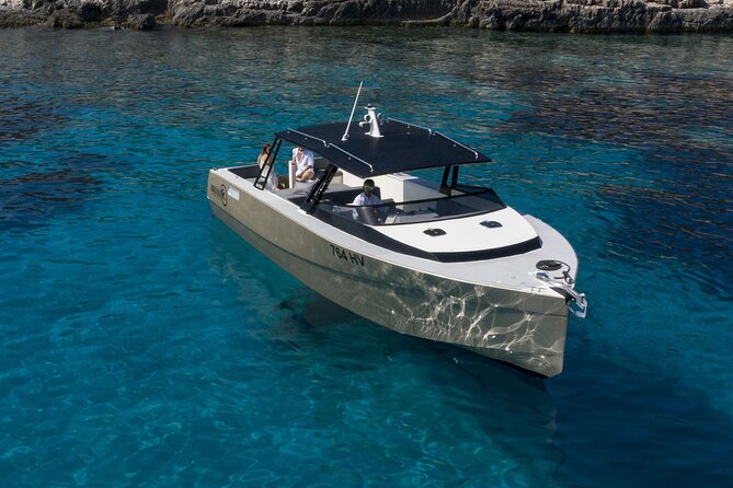 Blue cave group tour with swimming and snorkelling from Hvar - Budikovac Blue Lagoon: the best place to swim