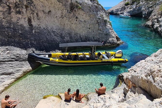 Blue cave & Hvar, 5 islands speed boat tour with unique boats from Split - The Pakleni Islands and the approach to Hvar