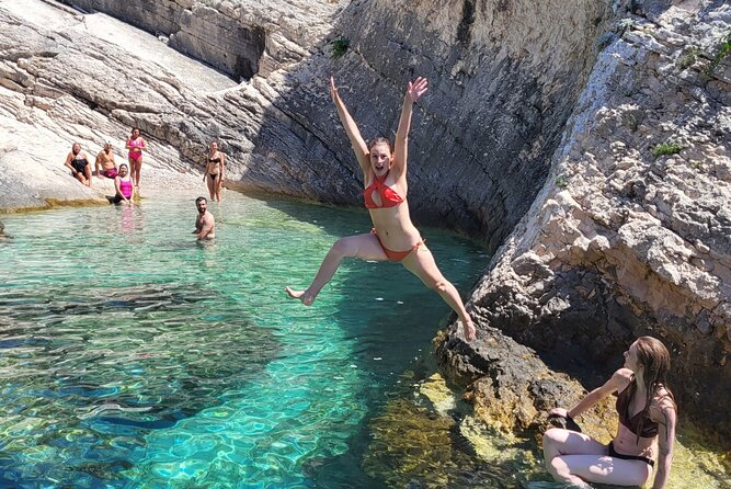 Blue Cave & Hvar, 5 Islands Speedboat with Luxury Seats in Shade - The Pakleni Islands and the approach to Hvar