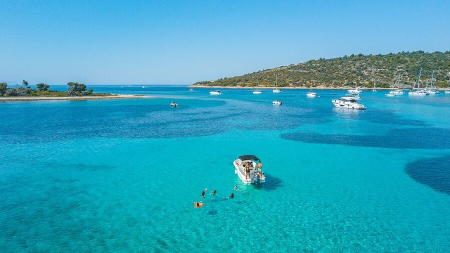 Blue Lagoon and hidden gems of island Šolta - Maslinica on Šolta: A Short Taste of Island Life