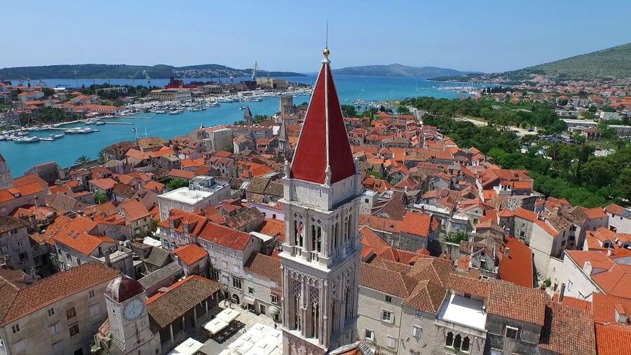 Blue Lagoon and Trogir Half-Day Speedboat Tour from Split - Who should book this tour