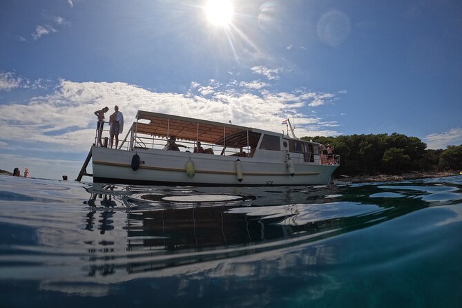 Boat Tour at Delfina Hvar - Comfort, space, and group size