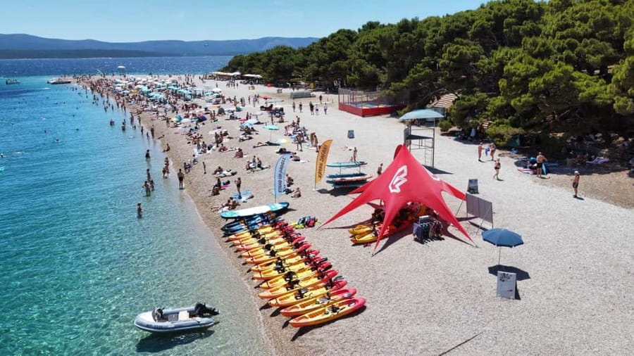 Bol: Zlatni Rat Beach Kayak Tour with Snorkeling - Paddling the coast for 4 to 6 kilometers