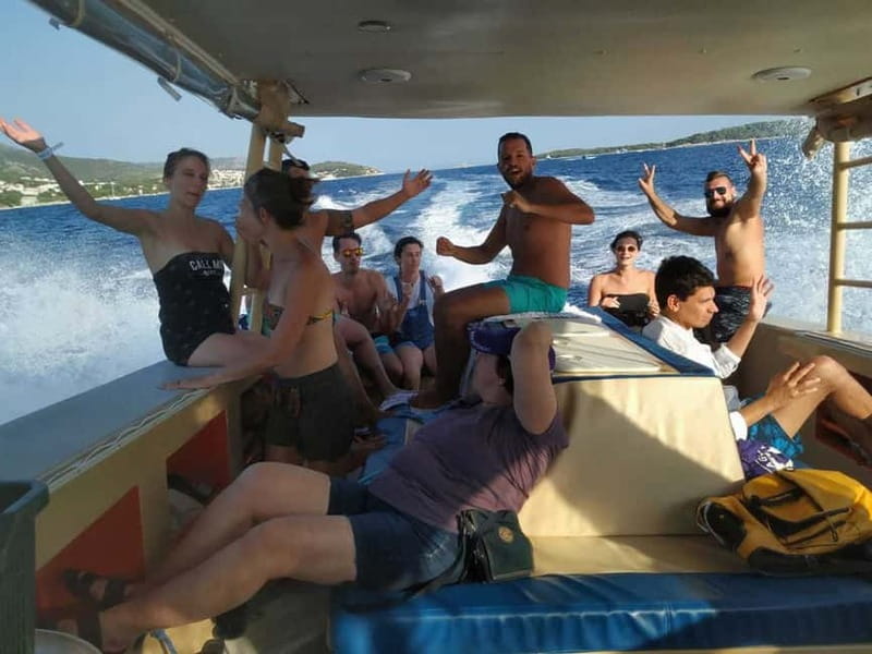 Brač: Blue Cave Island Hopping Luxury Tour - The 12-meter boat and onboard comfort