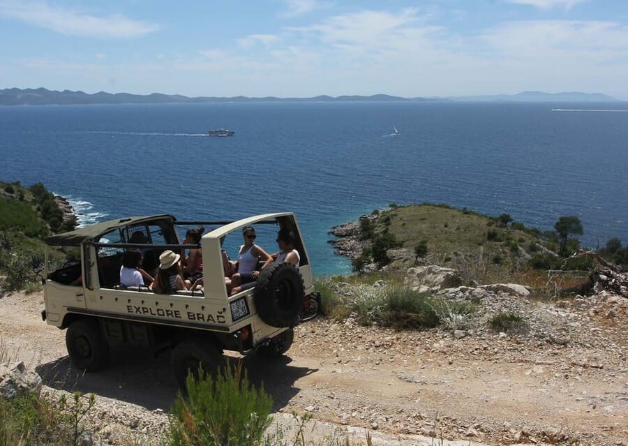 Brač: Island Exploration Tour by Four-Wheel Drive Jeep - Key points at a glance