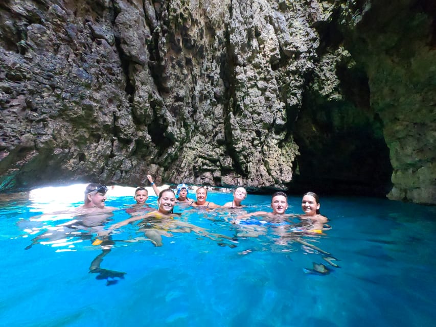 Cape Kamenjak: Kayak Tour with Cave Experience - Parking, walking, and the meeting point