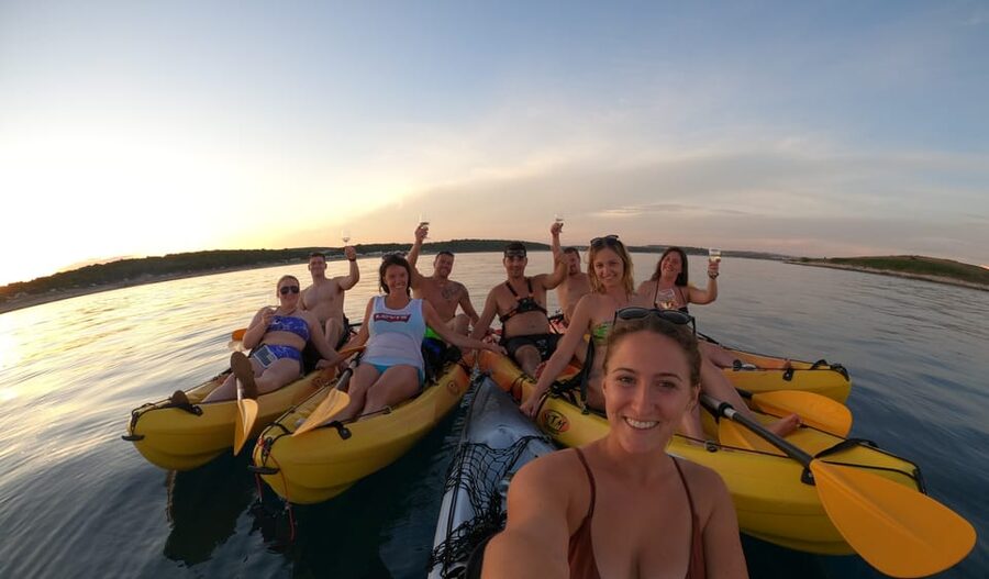Cape Kamenjak: Sunset Kayak/SUP Wine Tour - Key points at a glance