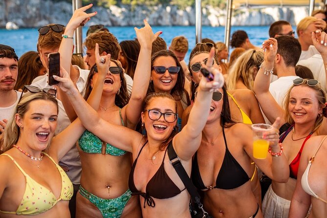 Captain’s Boat Party Split–Blue Lagoon Swim Stop + Free Shots &DJ - Key points to know before you book