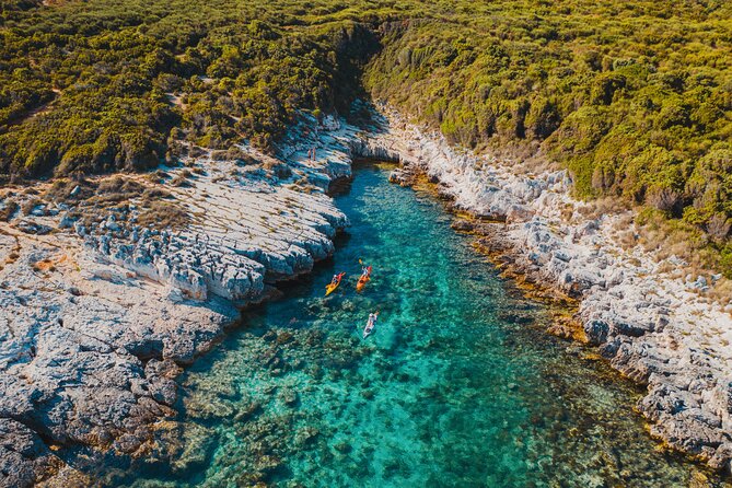Cave Adventure near Pula by Kayak - Paddling along Kamenjak National Park
