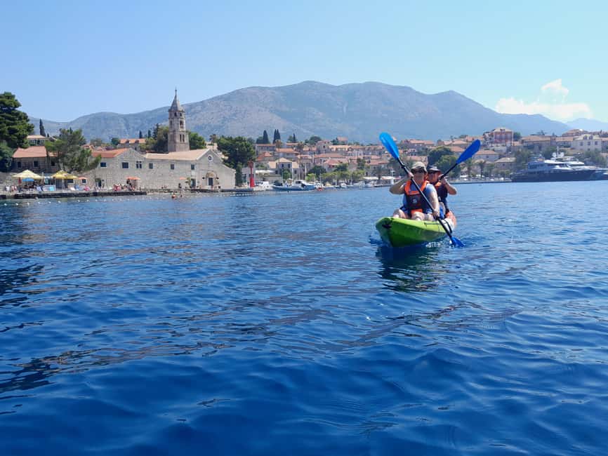 Cavtat: 'Pomalo' Guided Sea Kayaking Tour - What the waterproof storage means for you