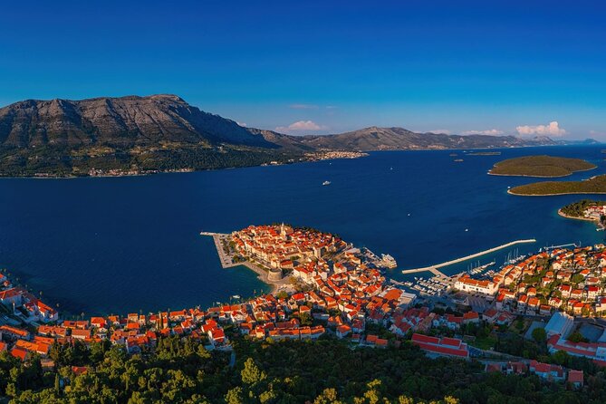 City tour Korčula - private walking tour - Guides who add humor and local perspective