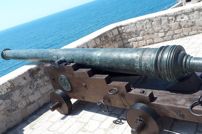 City Walls Legends and Facts Tour - Weather and physical demands