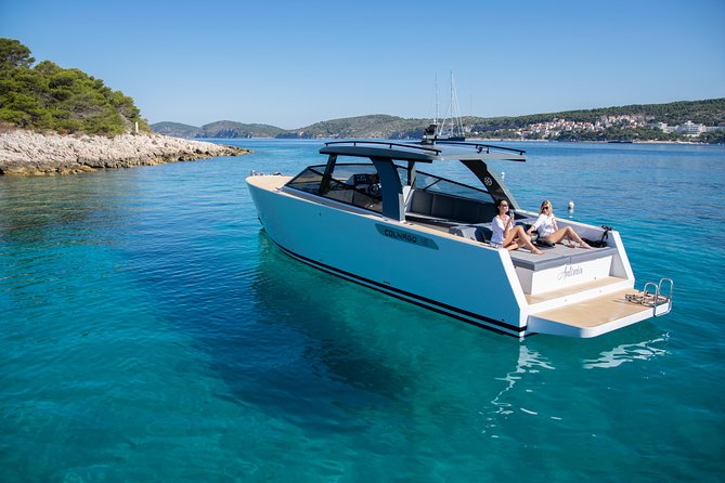 Colnago 45 - Luxury Private Speedboat Tours - Pakleni Islands for swimming and snorkeling