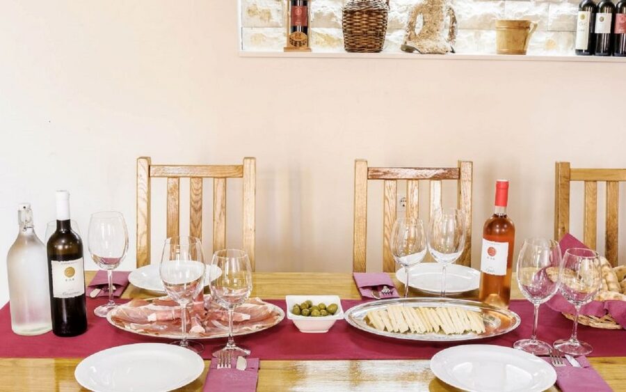 Dalmatian Delights: Food & Wine Tour from Split or Trogir - Why Šibenik makes a good first stop