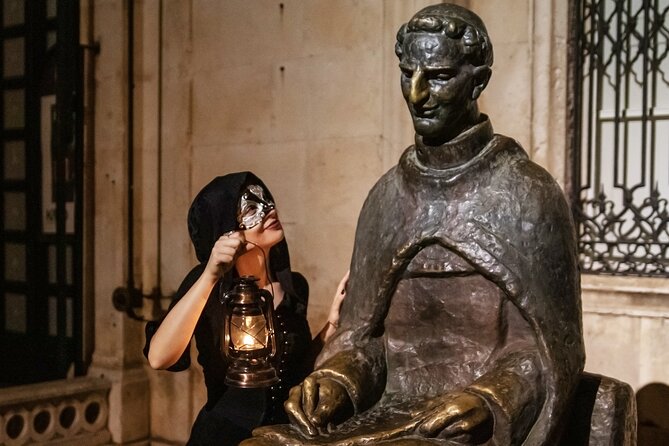 Dark Tales of the Old Town - What makes this Dubrovnik night walk different