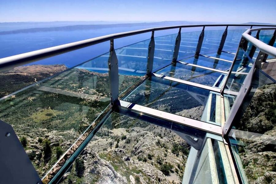 Day tour Skywalk Biokovo - Arriving at the Skywalk at 1,228 meters