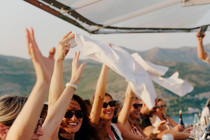 Dinner in the Sky Dubrovnik - Dine 50m above ground - Safety and Height Nerves