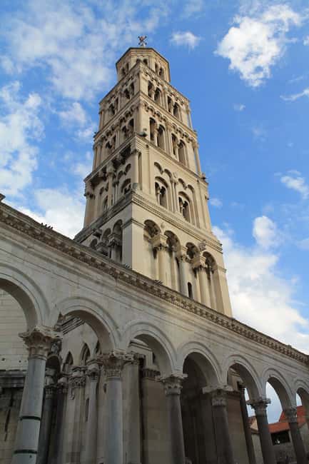 Diocletian's Palace and Old Town SMALL GROUP Walking Tour - Meeting Gregory of Nin at the Golden Gate