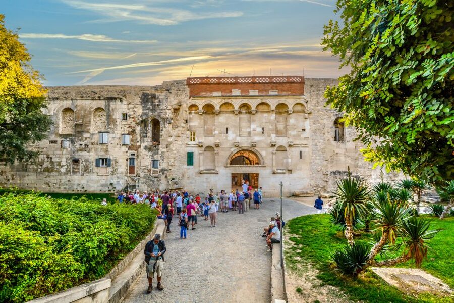 Discover The Old Town Split 1.5h walking Small group tour - Timing, comfort, and practical limits