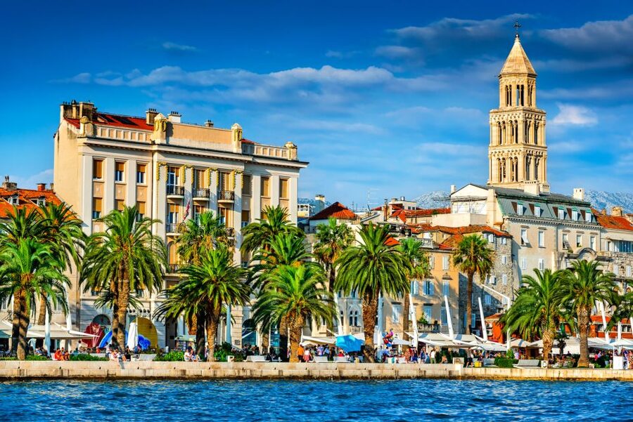 Discover The Old Town Split 1.5h walking Small group tour - Meeting Diocletian beside the harbor
