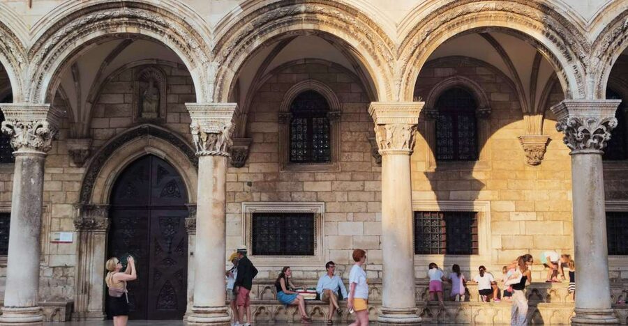 Dubrovnik: 2h Old Town Private Guided Tour - Gothic, Renaissance, and Baroque streets