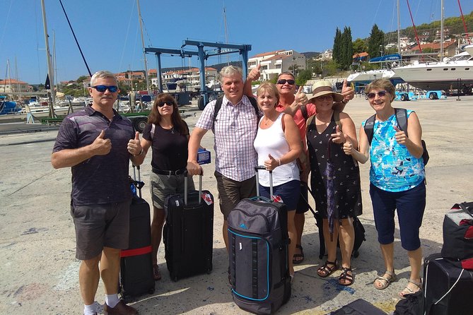 Dubrovnik Airport to Split Private transfer 1-8 pax (Door to Door any location) - Who should book this ride