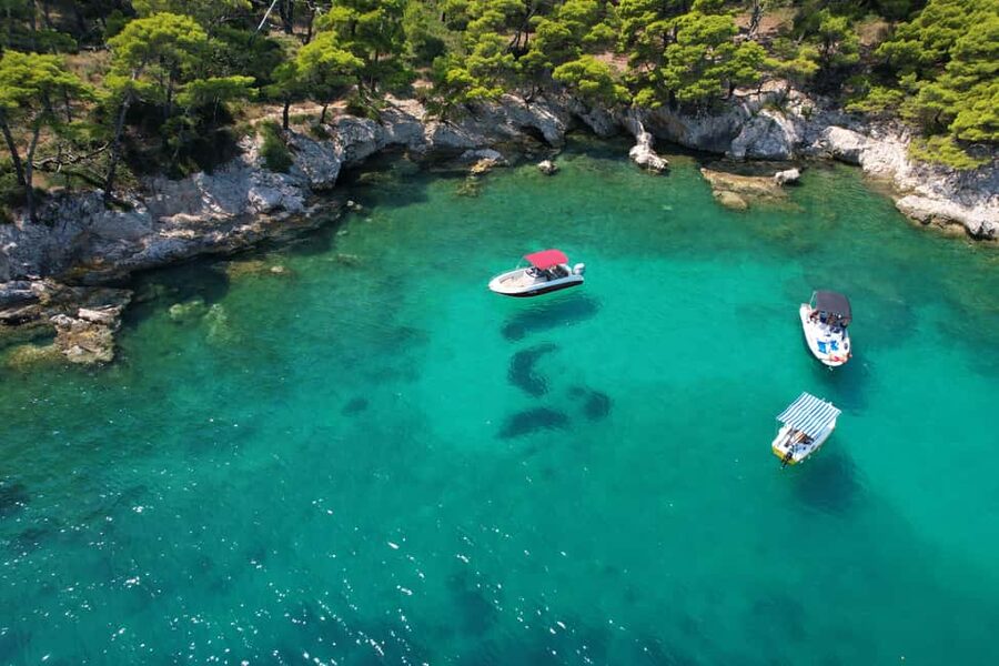 Dubrovnik: All-inclusive Islands and Caves Private Boat Tour - Leaving Dubrovnik for the Elaphiti Islands