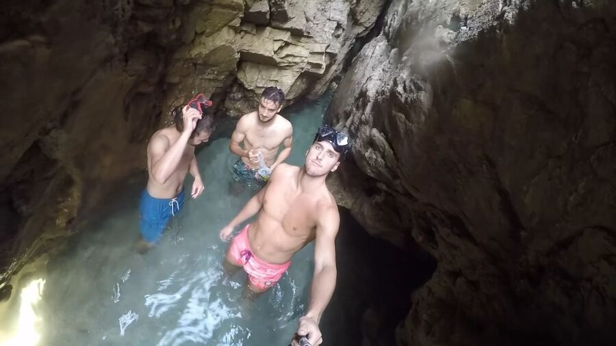 Dubrovnik: All-inclusive Islands and Caves Private Boat Tour - Šunj Beach on Lopud: Sand, Shallow Water, and Services