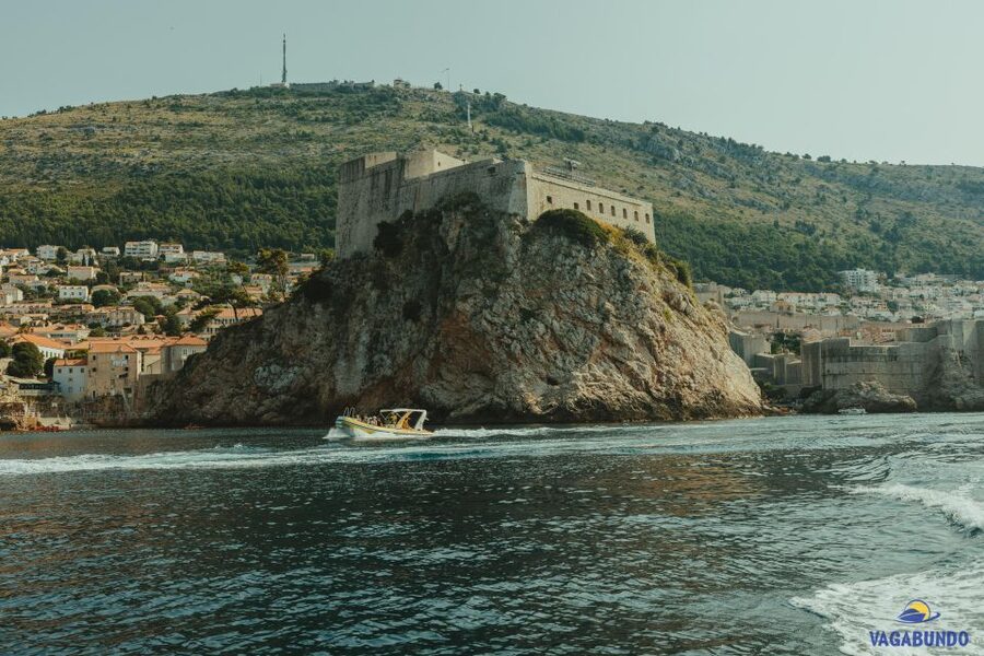 Dubrovnik: Blue Cave Afternoon Speedboat Tour with Drinks - Lokrum brings the final views and optional jumps