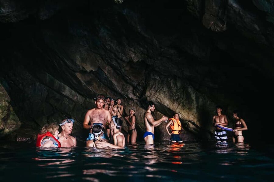 Dubrovnik: Blue Cave and Elafit Small Group Boat Exploration - Who should book this outing?
