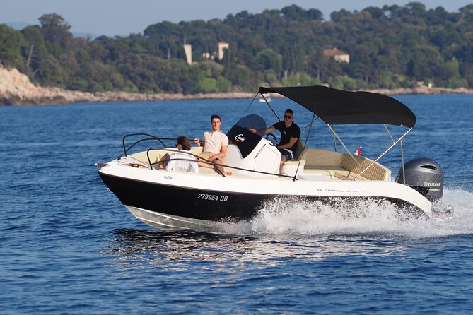 Dubrovnik:Blue cave and sandy beach Sunj with a private speedboat - The Blue Cave’s blue glow
