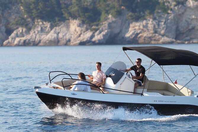 Dubrovnik:Blue cave and sandy beach Sunj with a private speedboat - Swimming around Koločep’s Green Cave area