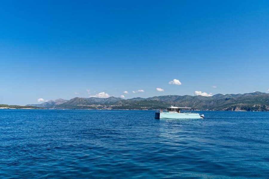 Dubrovnik: Blue Cave Catamaran Tour with Drinks and Snorkel - Green Cave on Koločep: an easy first swim