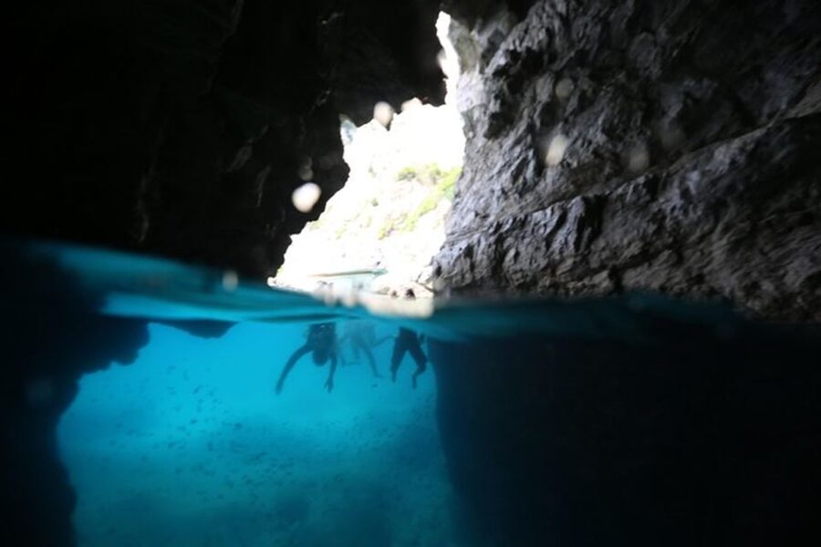 Dubrovnik: Blue Cave & Sunj Beach Boat Tour with Drinks - What the four-hour route feels like