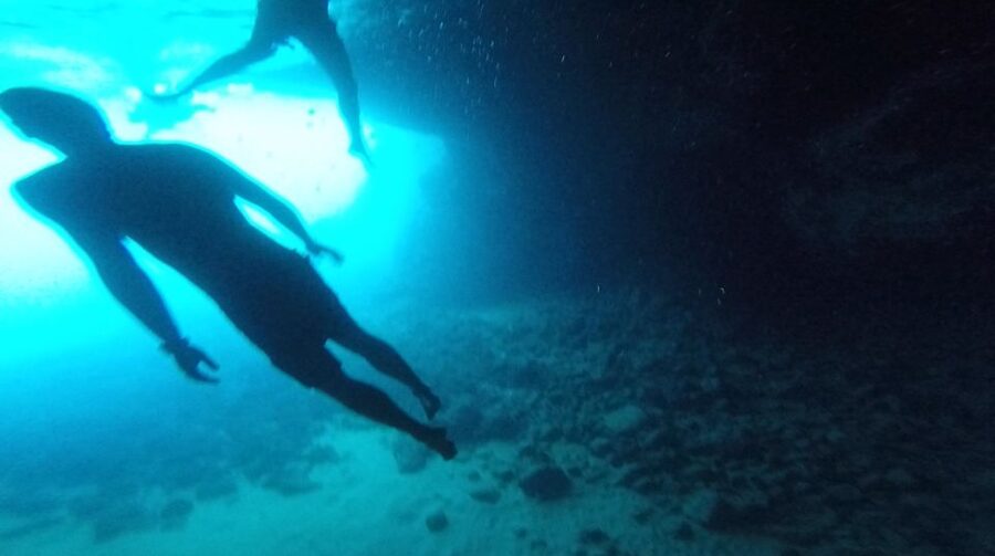 Dubrovnik: Blue Cave & Sunj Beach Boat Tour with Drinks - Šunj Beach gives you a proper island break