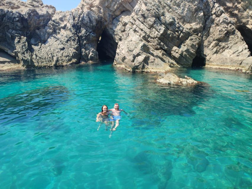 Dubrovnik: Blue Cave & Sunj Beach Boat Tour with Drinks - Who should book this Dubrovnik boat tour?